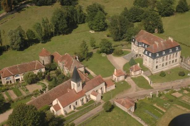 Chateau De Flee Semur-en-Auxois Exteriör bild