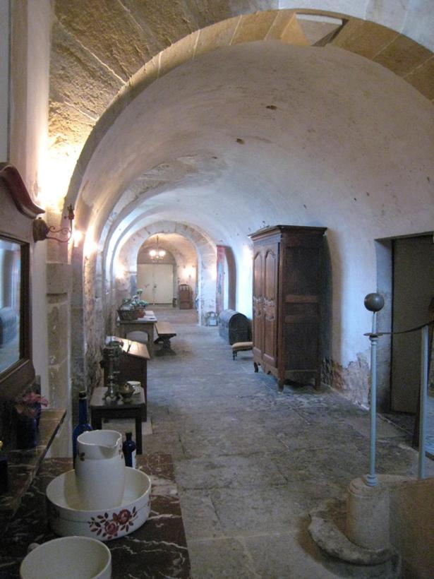 Chateau De Flee Semur-en-Auxois Exteriör bild